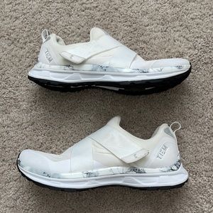 Tiem slipstream cycle sneaker white marble size 9
